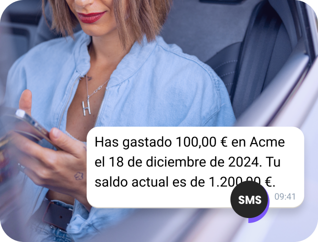 SMS personalizado enviado al contacto con el resumen mensual del extracto bancario.